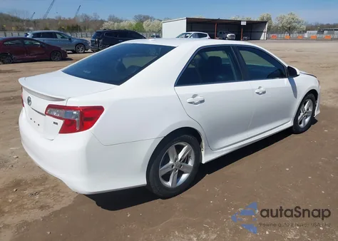 2012 Toyota Camry Se z USA, uszkodzony, nr VIN 4T1BF1FK0CU124560